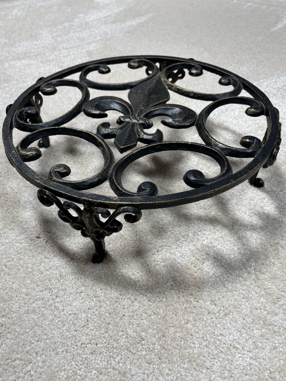 Cast Iron Fleur-de-Lis Ornate Plant Stand Black w Gold Accents Heavy Duty - Picture 3 of 12